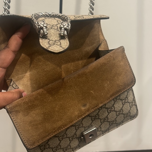 COPY - Gently used - Picture 2 of 8